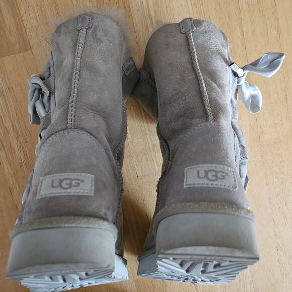 UGG Pala Women's Sheepskin Bow Lace Up Boot 1017531 Seal US 8 - Picture 4 of 11